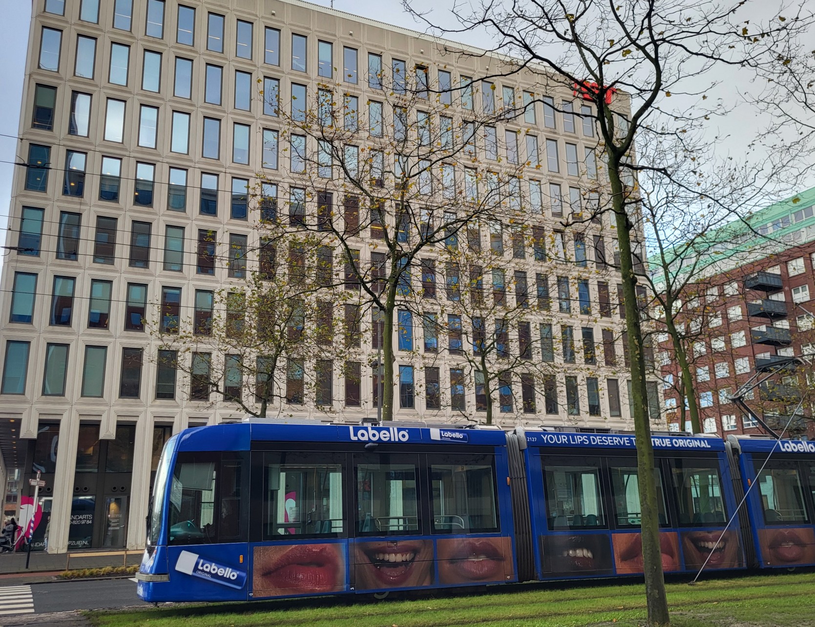 Battery: unplugged substation for the tram